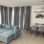Lazuli Penthouse Center Ap 5 * Ларнака