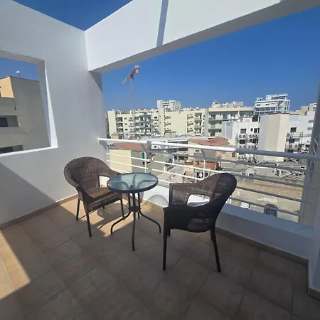 Lazuli Penthouse Center Ap 5 Апартаменты Ларнака