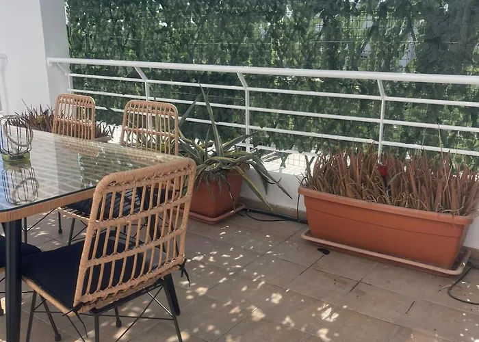 Lazuli Penthouse Center Ap 5 Larnaca