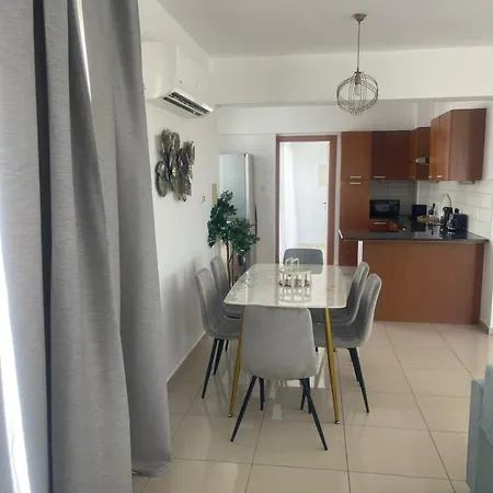 Lazuli Penthouse Center Ap 5 *