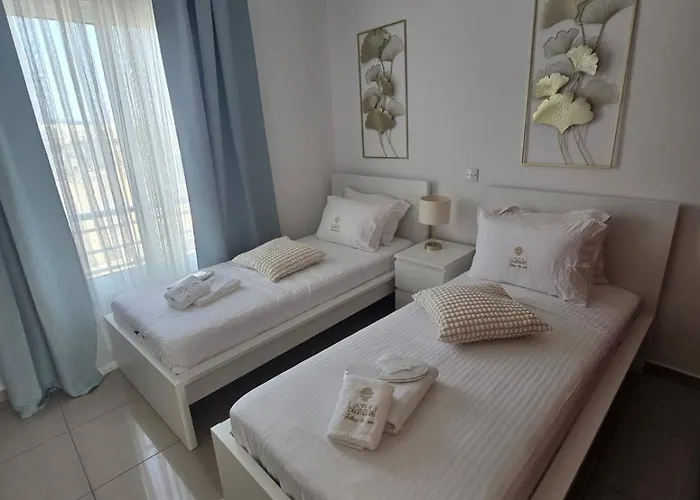 Lazuli Penthouse Center Ap 5 Lägenhet *